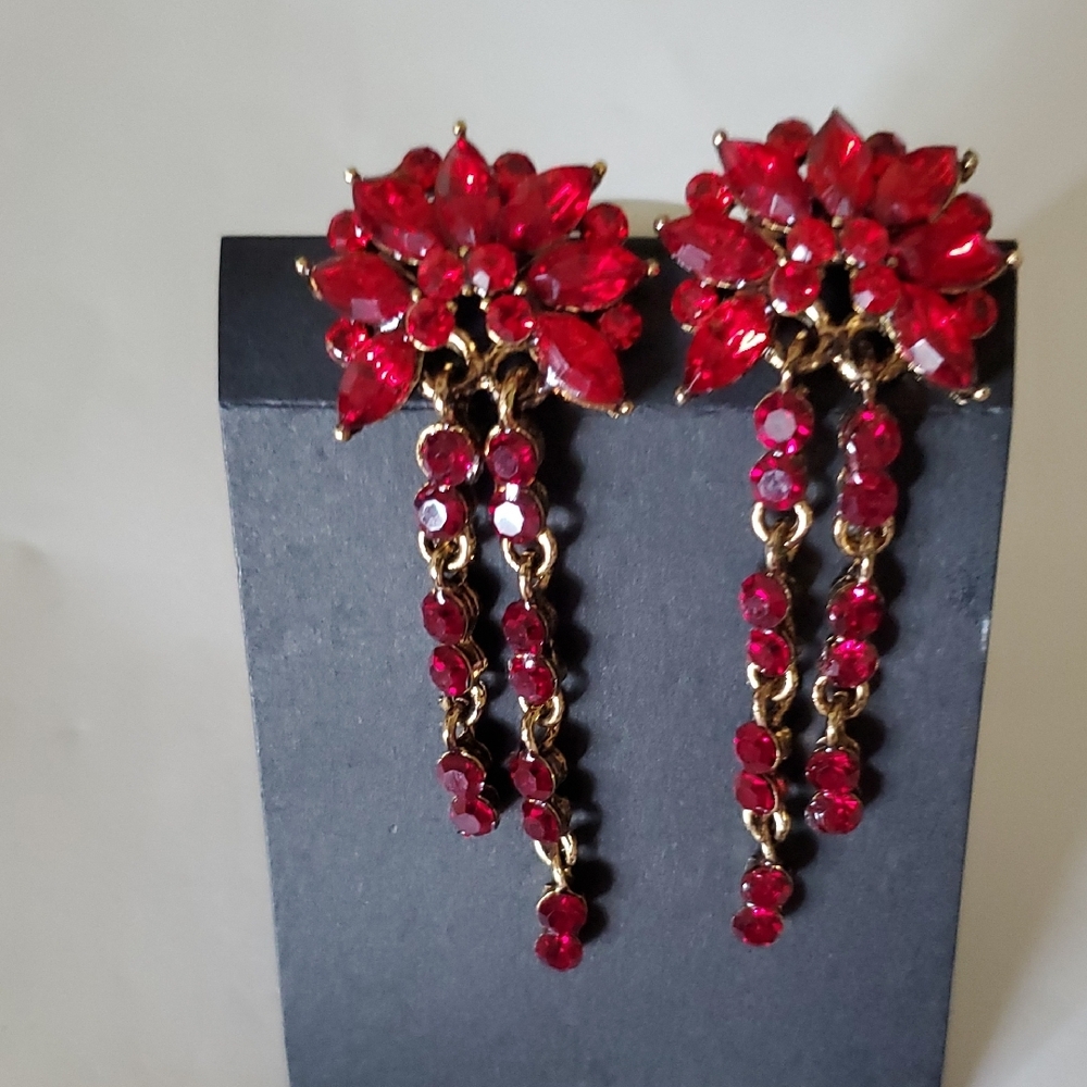 Elegant Vintage Ruby Red Crystal Drop Earrings Si… - image 2